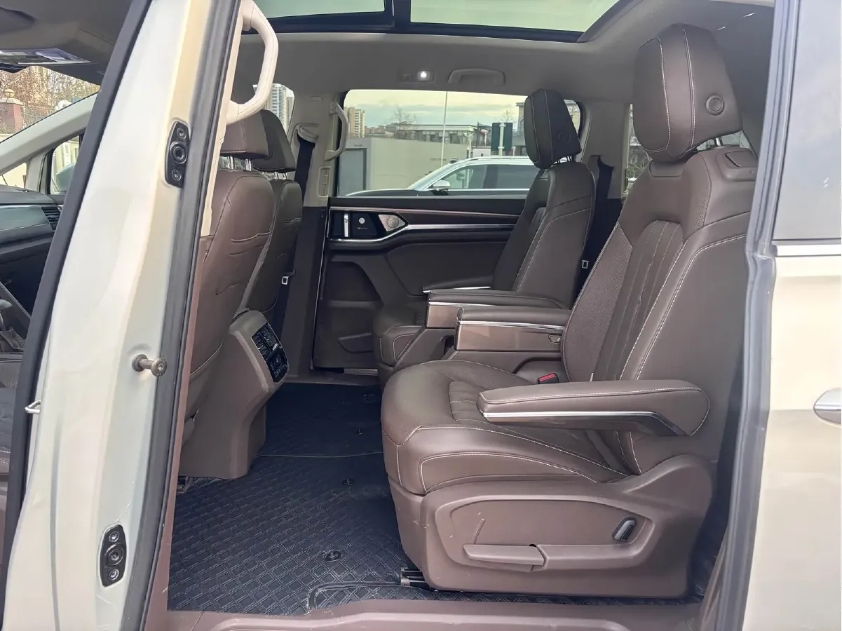 2020 Volkswagen Viloran 2.0T 186HP L4 7DCT,autocango,china used car exporter,china ev exporter,chinese used car exporter,chinese used ev exporter