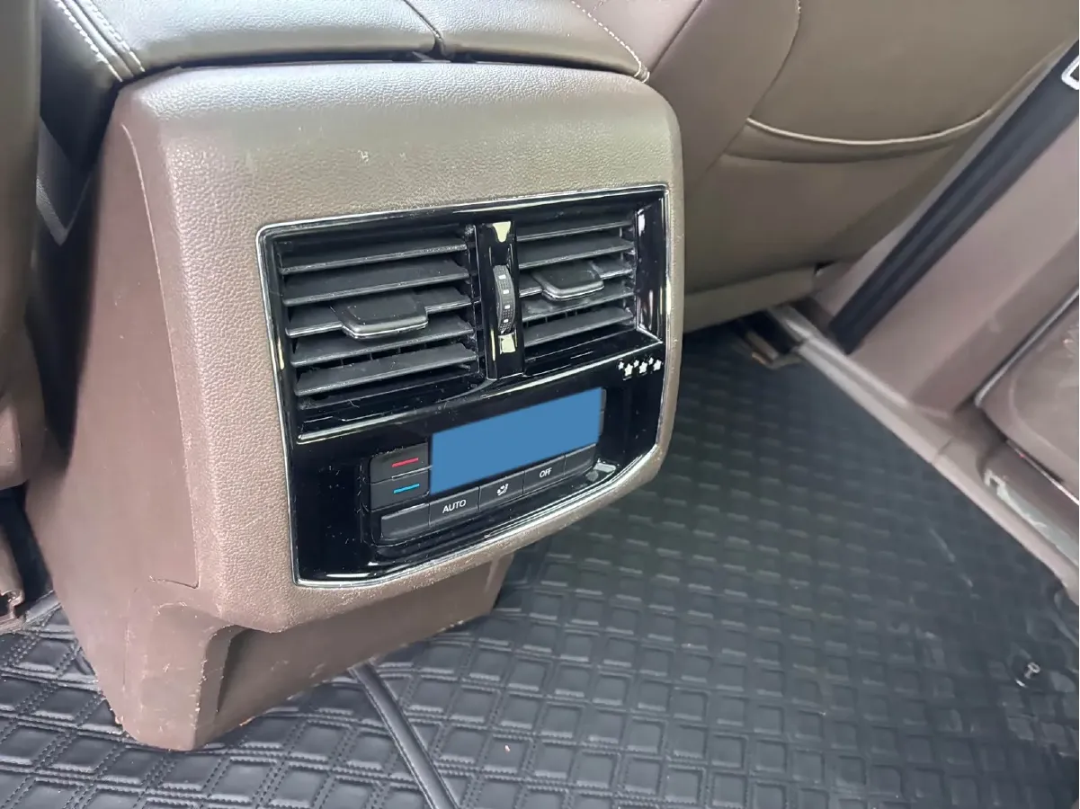 2020 Volkswagen Viloran 2.0T 186HP L4 7DCT,autocango,china used car exporter,china ev exporter,chinese used car exporter,chinese used ev exporter