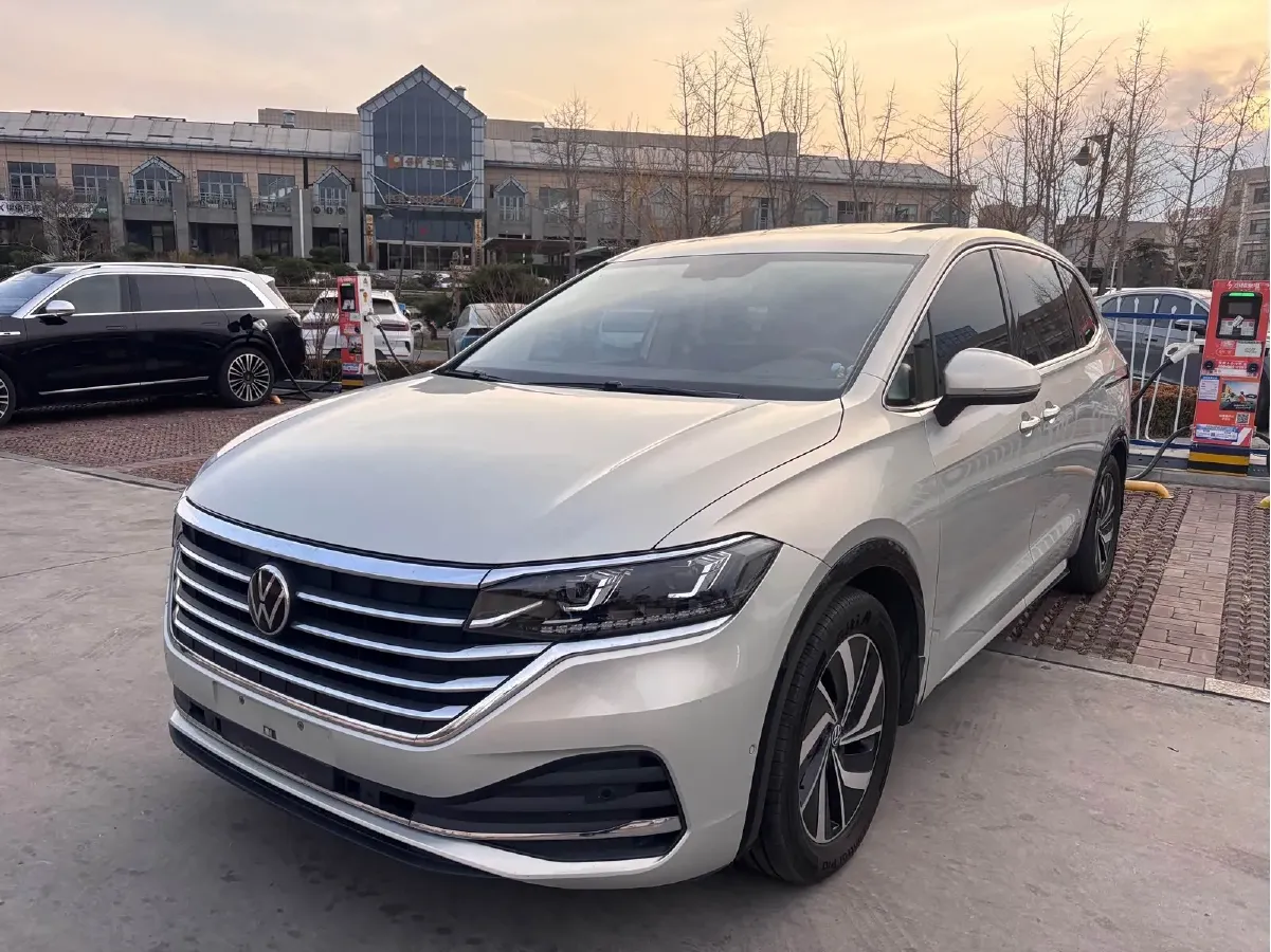 2020 Volkswagen Viloran 2.0T 186HP L4 7DCT,autocango,china used car exporter,china ev exporter,chinese used car exporter,chinese used ev exporter