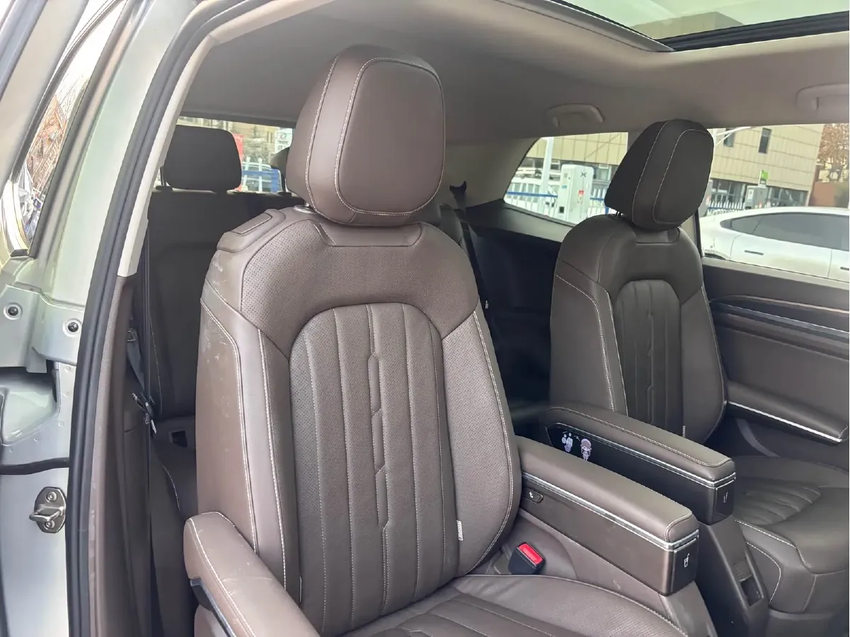 2020 Volkswagen Viloran 2.0T 186HP L4 7DCT,autocango,china used car exporter,china ev exporter,chinese used car exporter,chinese used ev exporter