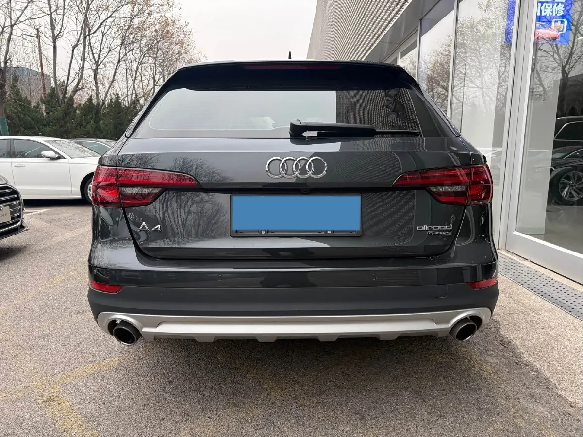 2017 Audi A4 2.0T 252HP L4 7DCT,autocango,china used car exporter,china ev exporter,chinese used car exporter,chinese used ev exporter