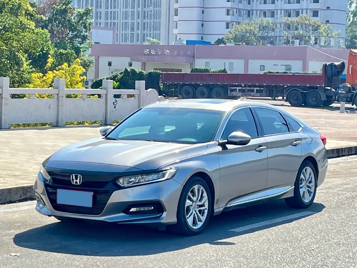 2018 Honda Accord 1.5T 194HP L4 CVT