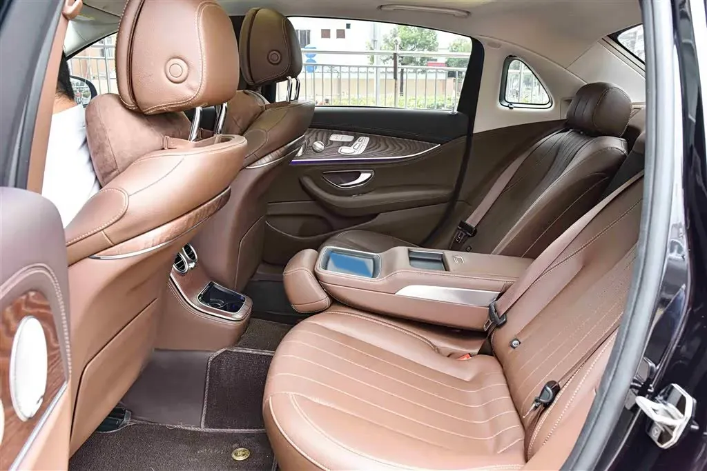 2023 Mercedes-Benz E Class 2.0T 258HP L4 9AT,autocango,china used car exporter,china ev exporter,chinese used car exporter,chinese used ev exporter