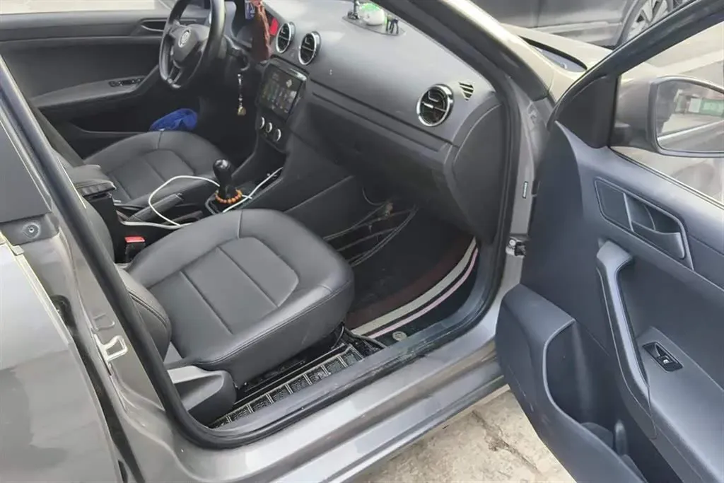 2017 Volkswagen Jetta 1.4L 90HP L4 5MT,autocango,china used car exporter,china ev exporter,chinese used car exporter,chinese used ev exporter