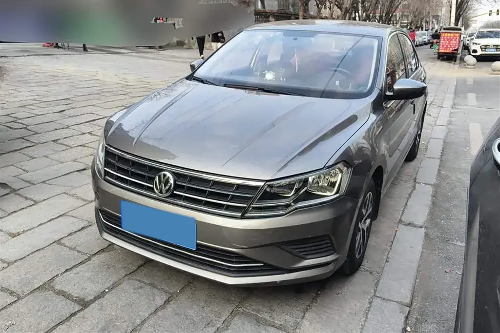 2017 Volkswagen Jetta 1.4L 90HP L4 5MT