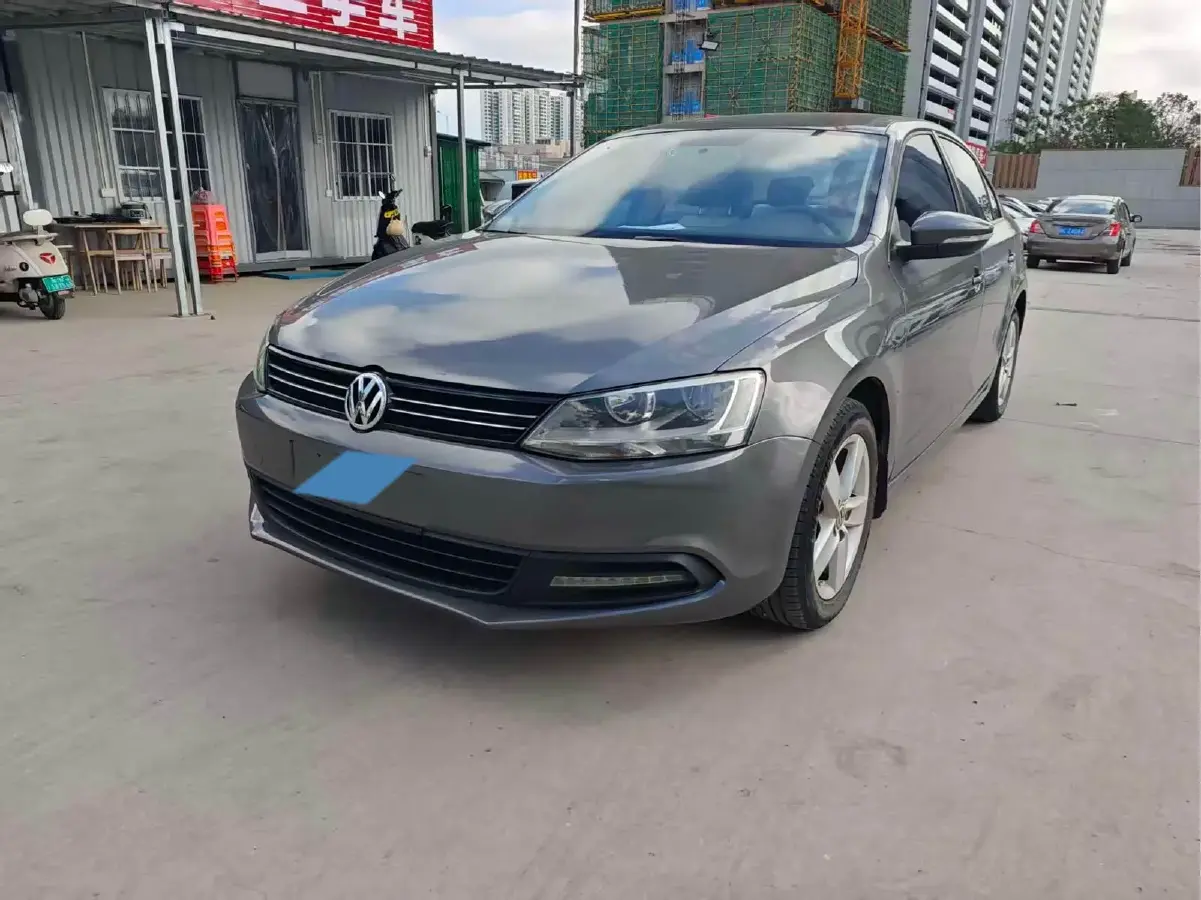2012 Volkswagen Sagitar 1.6L 105HP L4 6AT