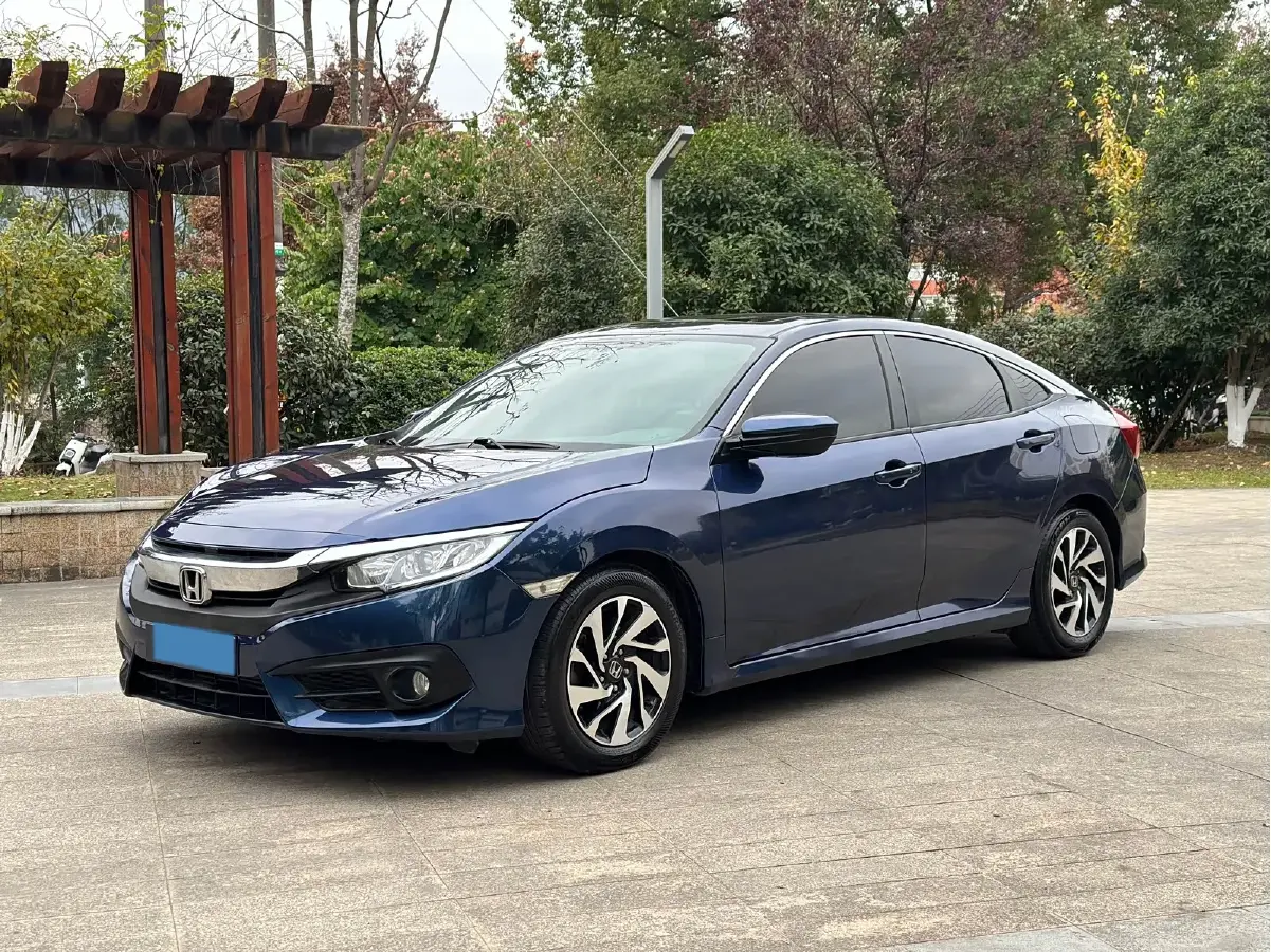 2016 Honda Civic 1.5T 177HP L4 CVT