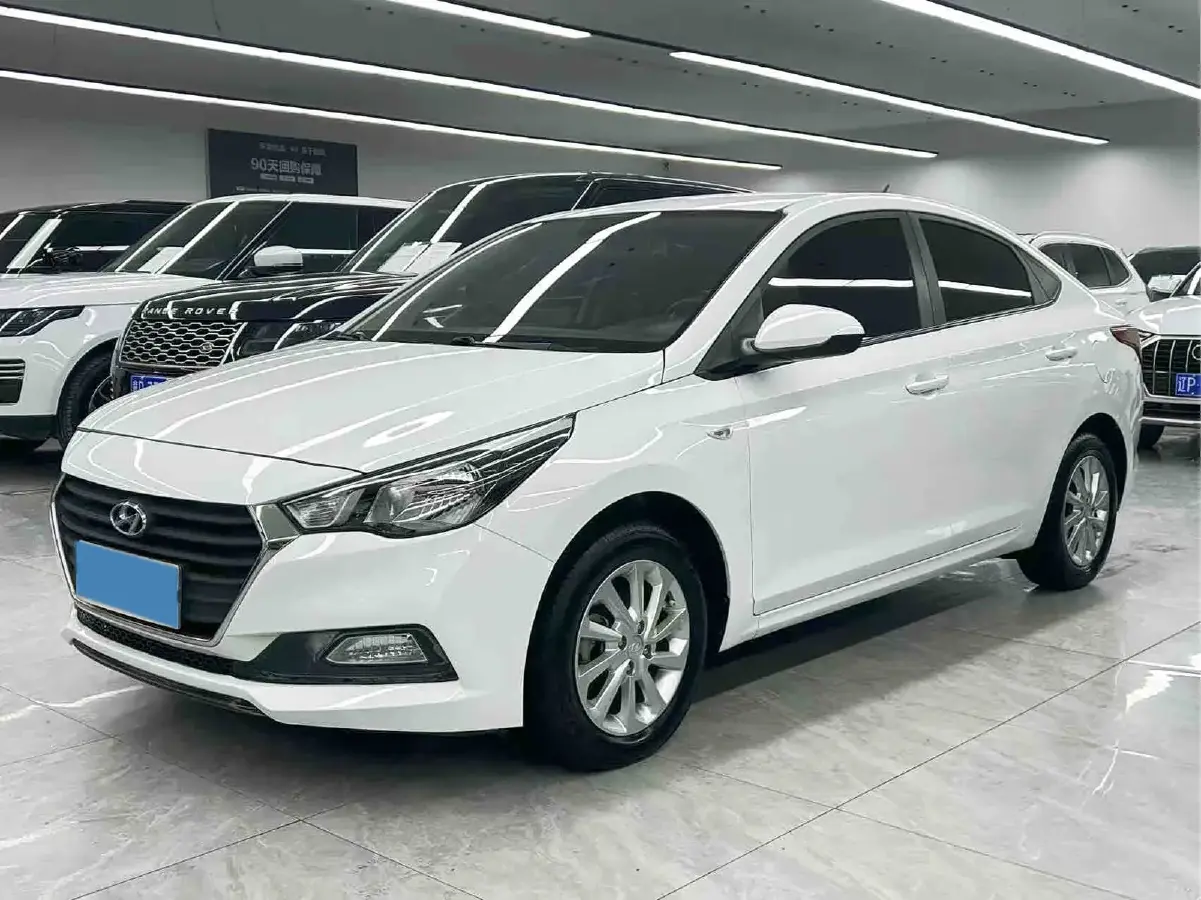 2016 Hyundai Verna 1.4L 100HP L4 6AT