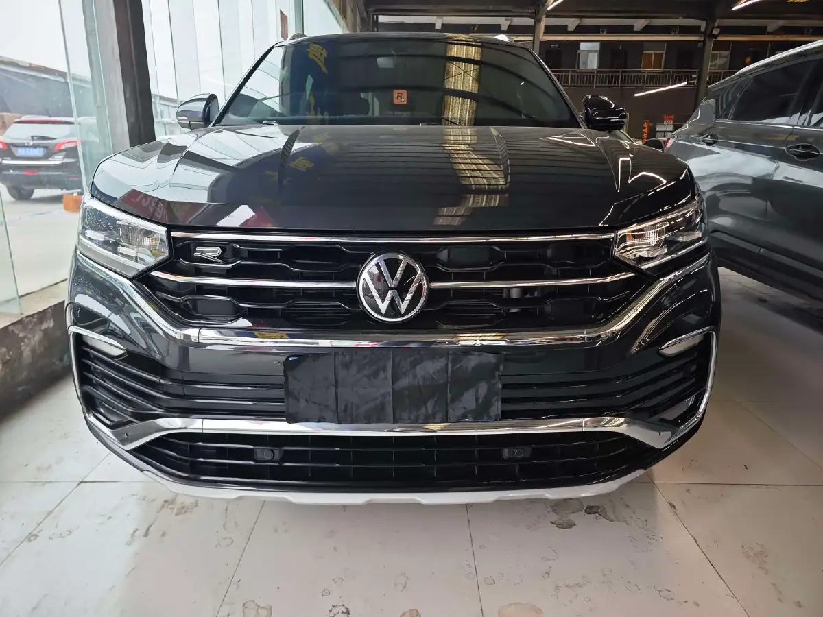 2022 Geely Coolray 1.5T 181HP L4 7DCT