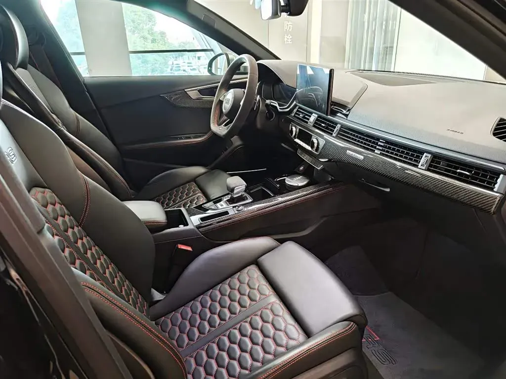 2023 Audi RS 4 2.9T 450HP V6 8AT,autocango,china used car exporter,china ev exporter,chinese used car exporter,chinese used ev exporter