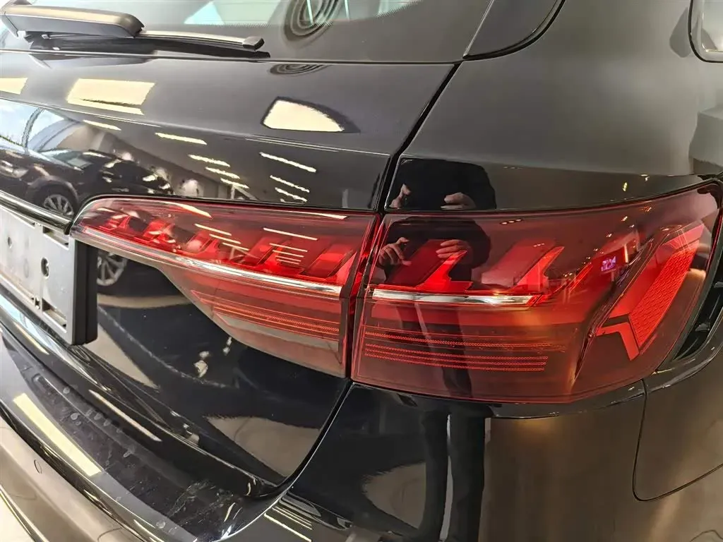 2023 Audi RS 4 2.9T 450HP V6 8AT,autocango,china used car exporter,china ev exporter,chinese used car exporter,chinese used ev exporter