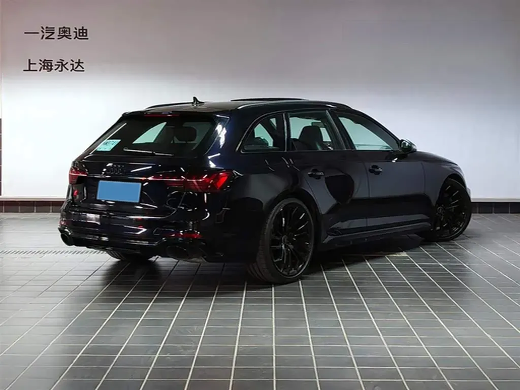 2023 Audi RS 4 2.9T 450HP V6 8AT,autocango,china used car exporter,china ev exporter,chinese used car exporter,chinese used ev exporter