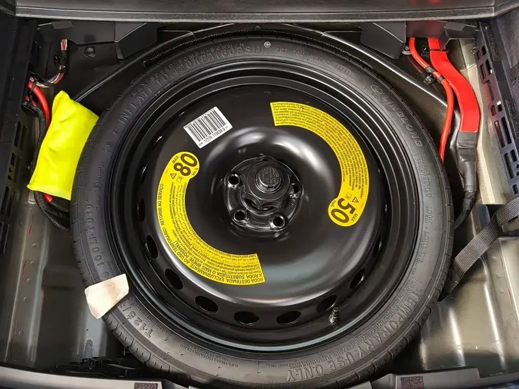 2023 Audi RS 4 2.9T 450HP V6 8AT,autocango,china used car exporter,china ev exporter,chinese used car exporter,chinese used ev exporter