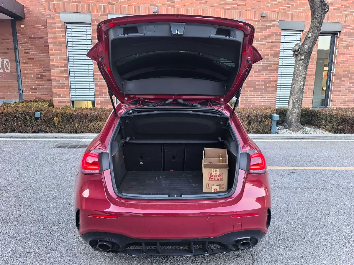 2022 Mercedes-Benz A AMG 2.0T 306HP L4 7DCT,autocango,china used car exporter,china ev exporter,chinese used car exporter,chinese used ev exporter