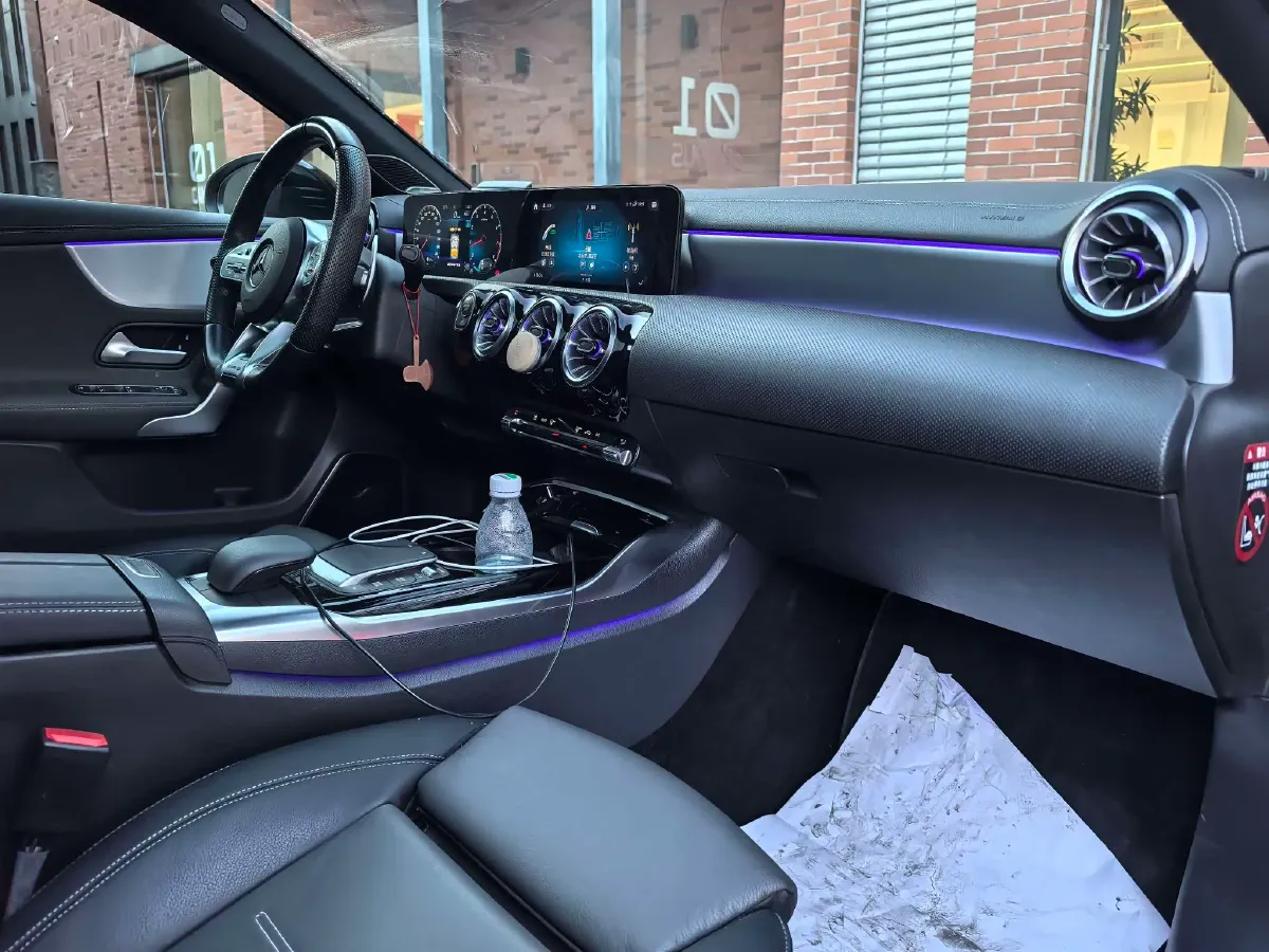 2022 Mercedes-Benz A AMG 2.0T 306HP L4 7DCT,autocango,china used car exporter,china ev exporter,chinese used car exporter,chinese used ev exporter