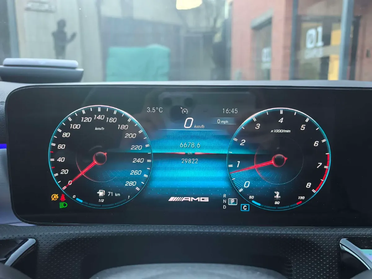 2022 Mercedes-Benz A AMG 2.0T 306HP L4 7DCT,autocango,china used car exporter,china ev exporter,chinese used car exporter,chinese used ev exporter