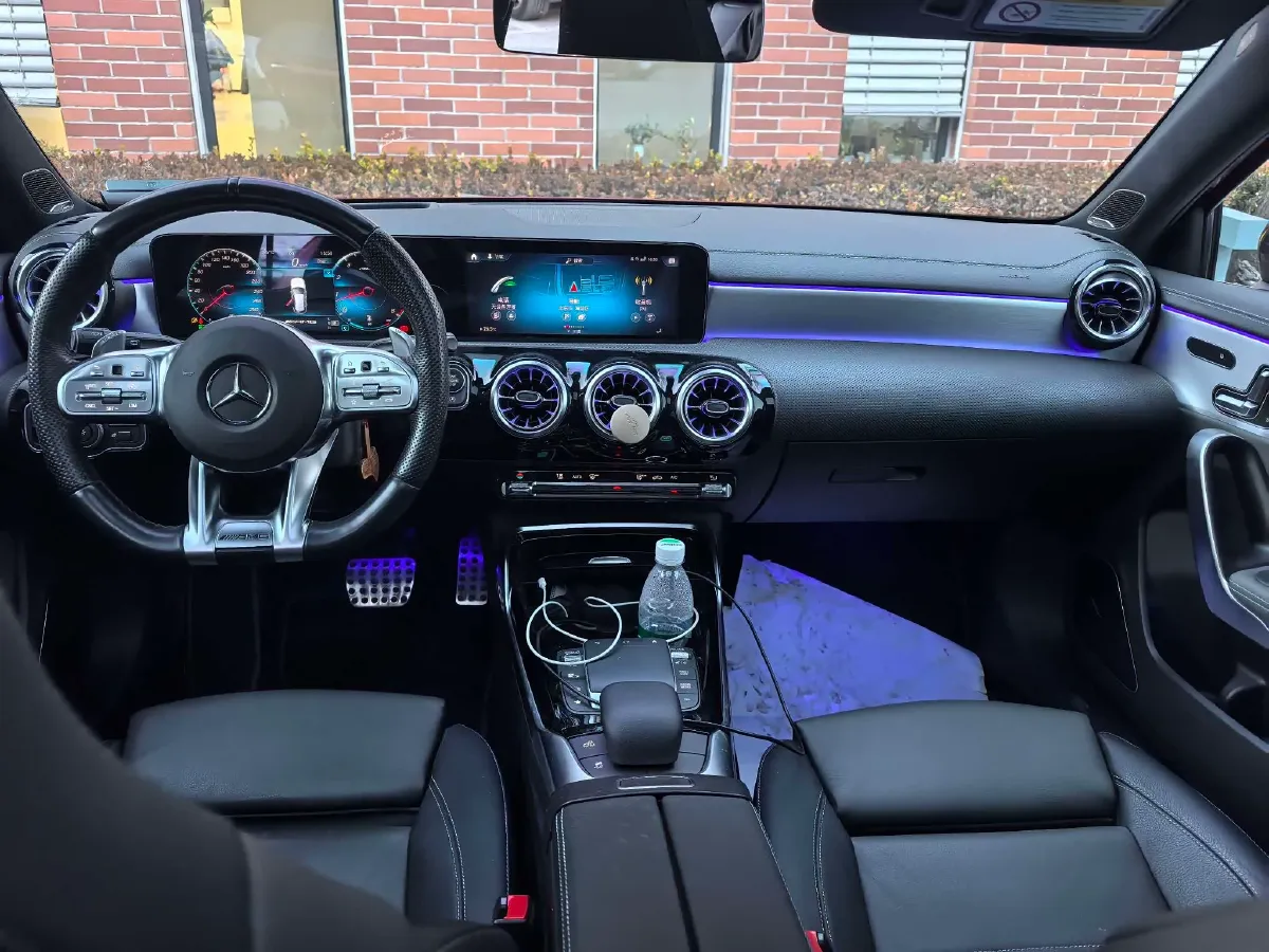 2022 Mercedes-Benz A AMG 2.0T 306HP L4 7DCT,autocango,china used car exporter,china ev exporter,chinese used car exporter,chinese used ev exporter