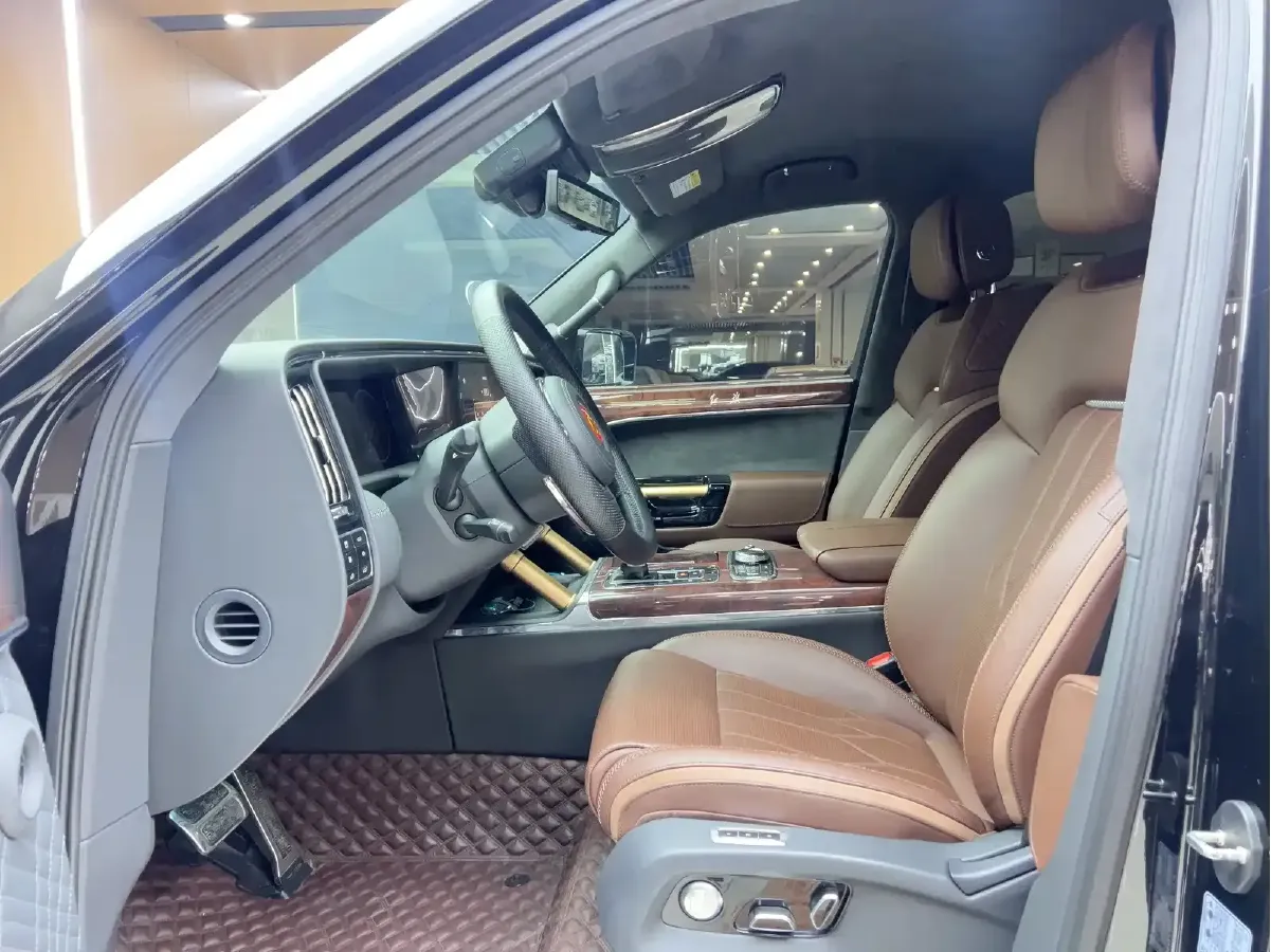 2022 HongQi Guoyao 4.0T 360HP V8 8AT,autocango,china used car exporter,china ev exporter,chinese used car exporter,chinese used ev exporter