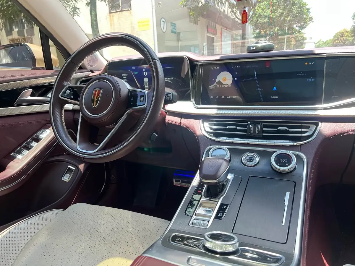 2020 HongQi H9 2.0T 252HP L4 7DCT,autocango,china used car exporter,china ev exporter,chinese used car exporter,chinese used ev exporter