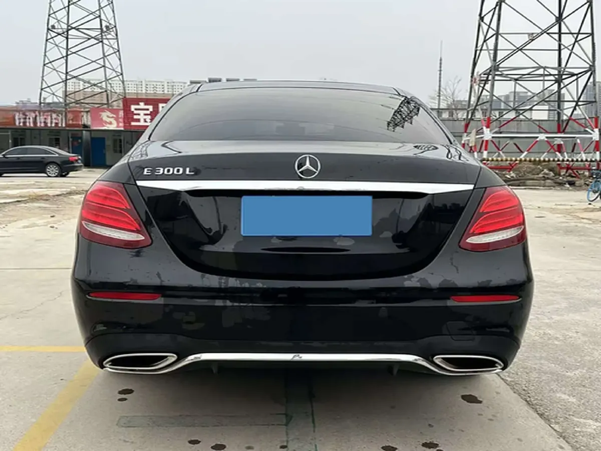 2018 Mercedes-Benz E Class 2.0T 245HP L4 9AT,autocango,china used car exporter,china ev exporter,chinese used car exporter,chinese used ev exporter