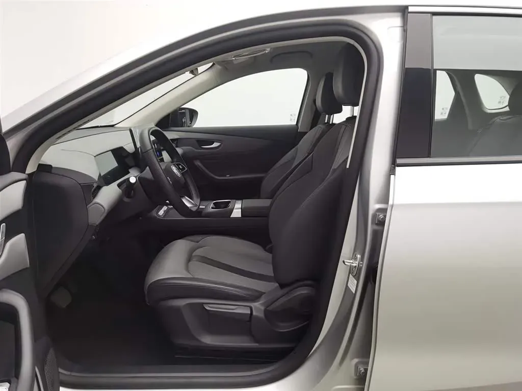 2025 MG MG ES5 BEV 62.2KWH,autocango,china used car exporter,china ev exporter,chinese used car exporter,chinese used ev exporter