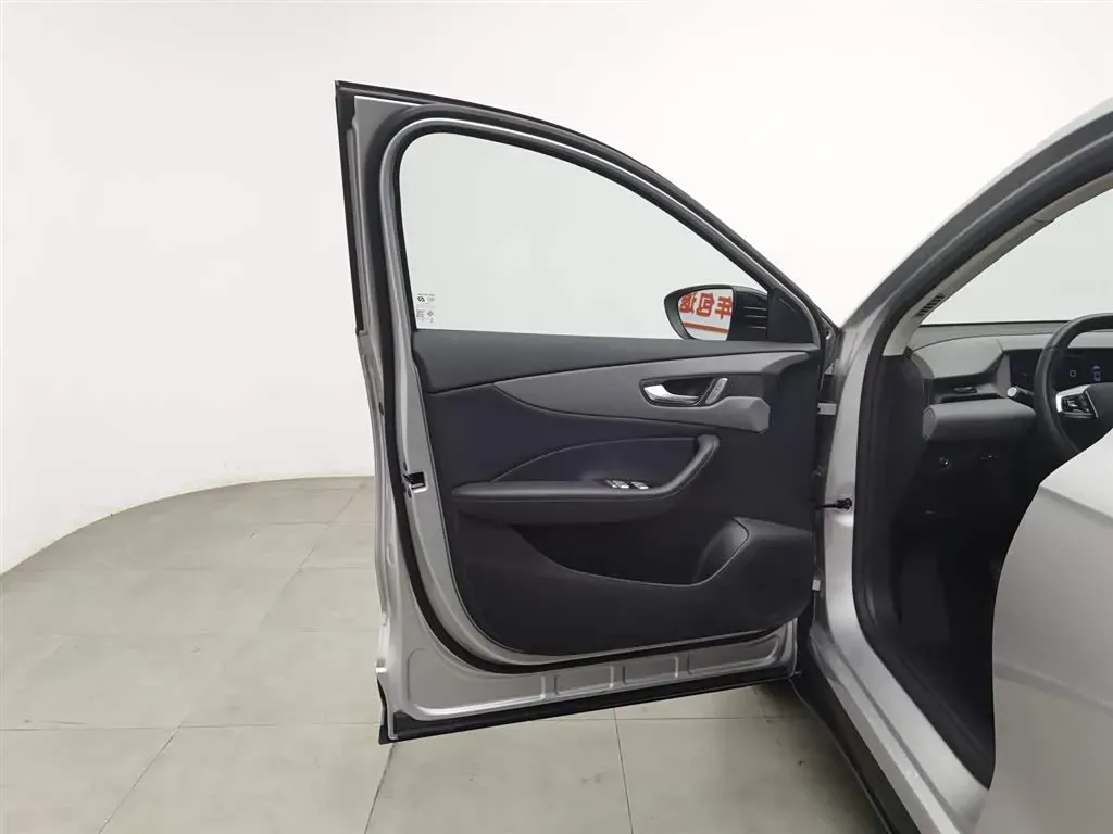 2025 MG MG ES5 BEV 62.2KWH,autocango,china used car exporter,china ev exporter,chinese used car exporter,chinese used ev exporter