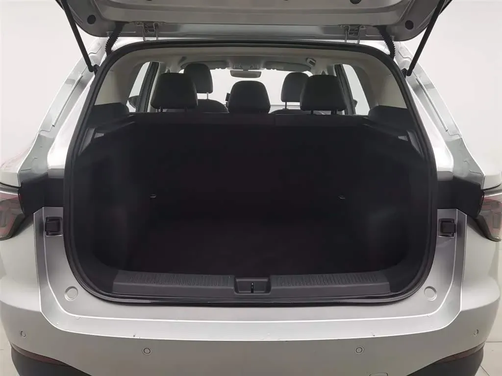 2025 MG MG ES5 BEV 62.2KWH,autocango,china used car exporter,china ev exporter,chinese used car exporter,chinese used ev exporter