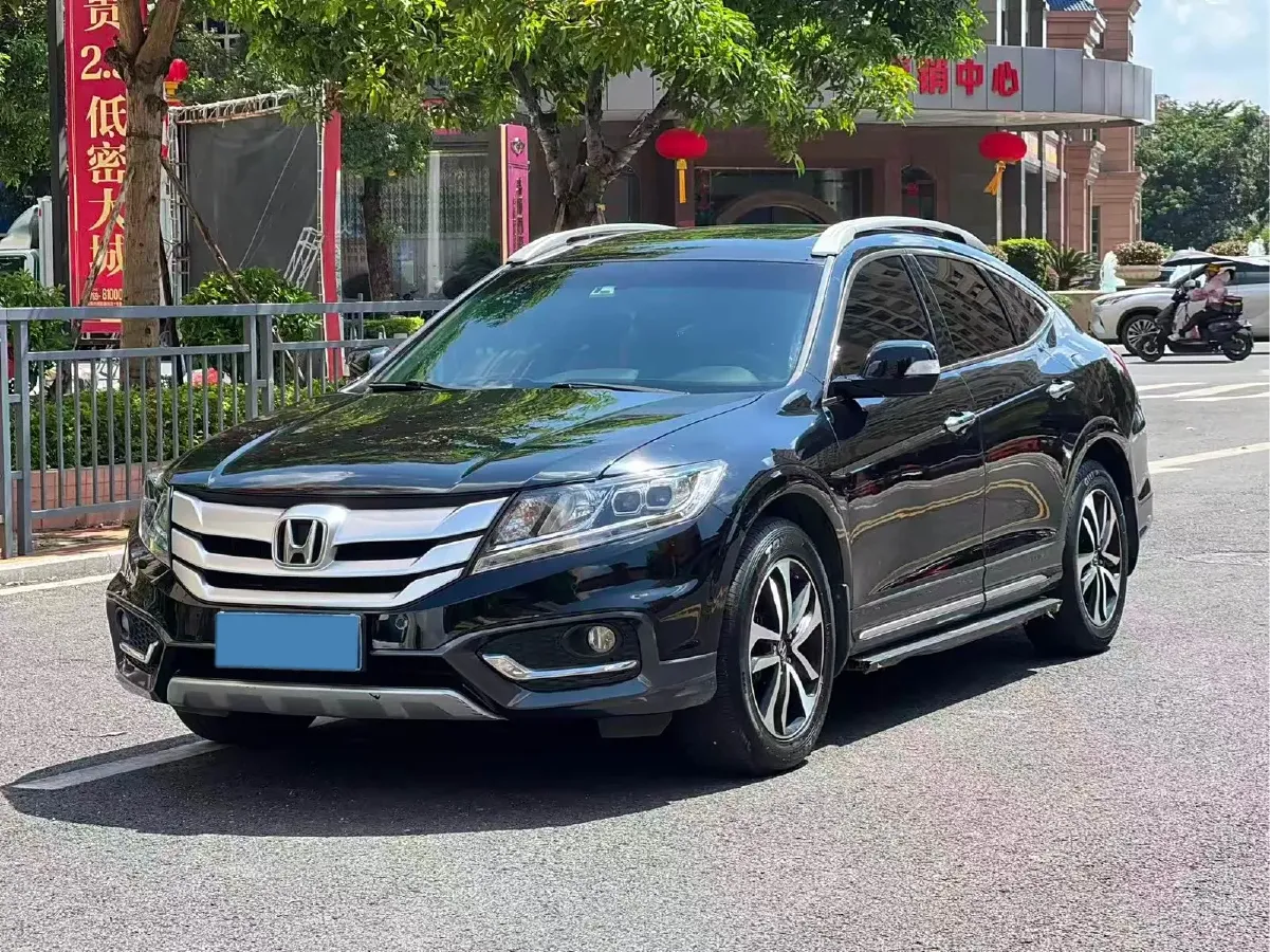 2014 Honda Crosstour 2.4L 197HP L4 5AT,autocango,china used car exporter,china ev exporter,chinese used car exporter,chinese used ev exporter