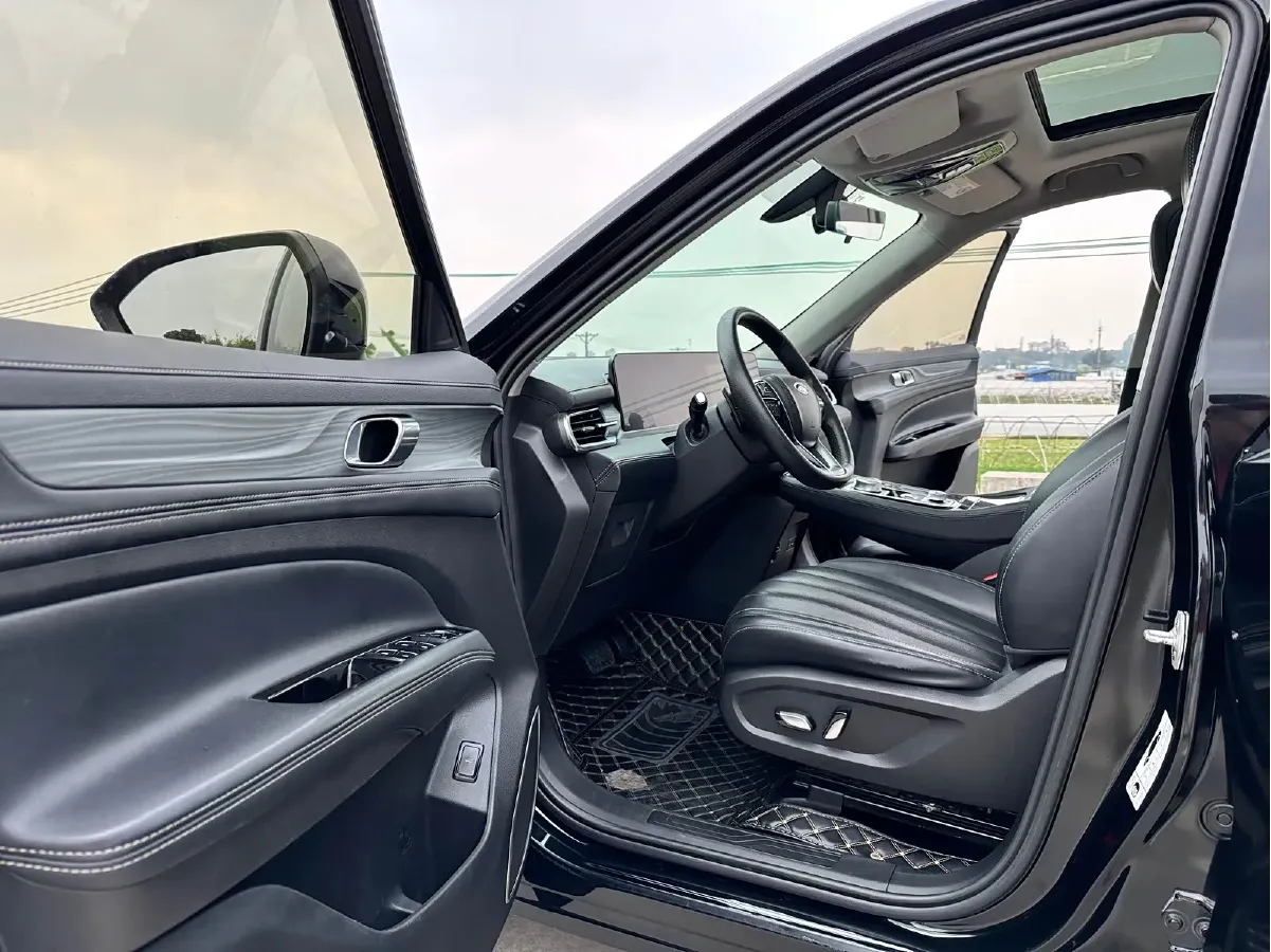 2021 Ford Equator 2.0T 224HP L4 6DCT,autocango,china used car exporter,china ev exporter,chinese used car exporter,chinese used ev exporter