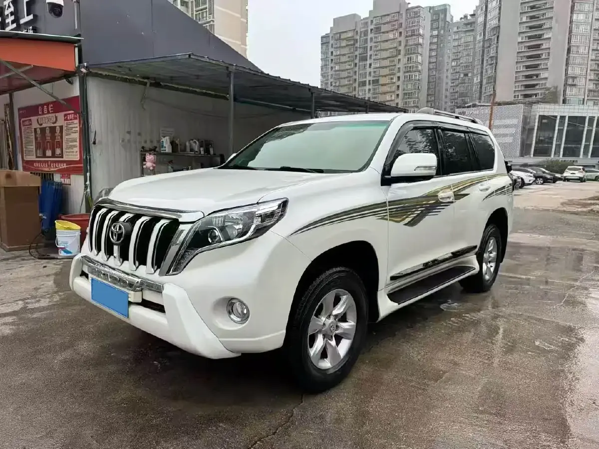 2010 Toyota Land Cruiser Prado 2.7L 163HP L4 5MT