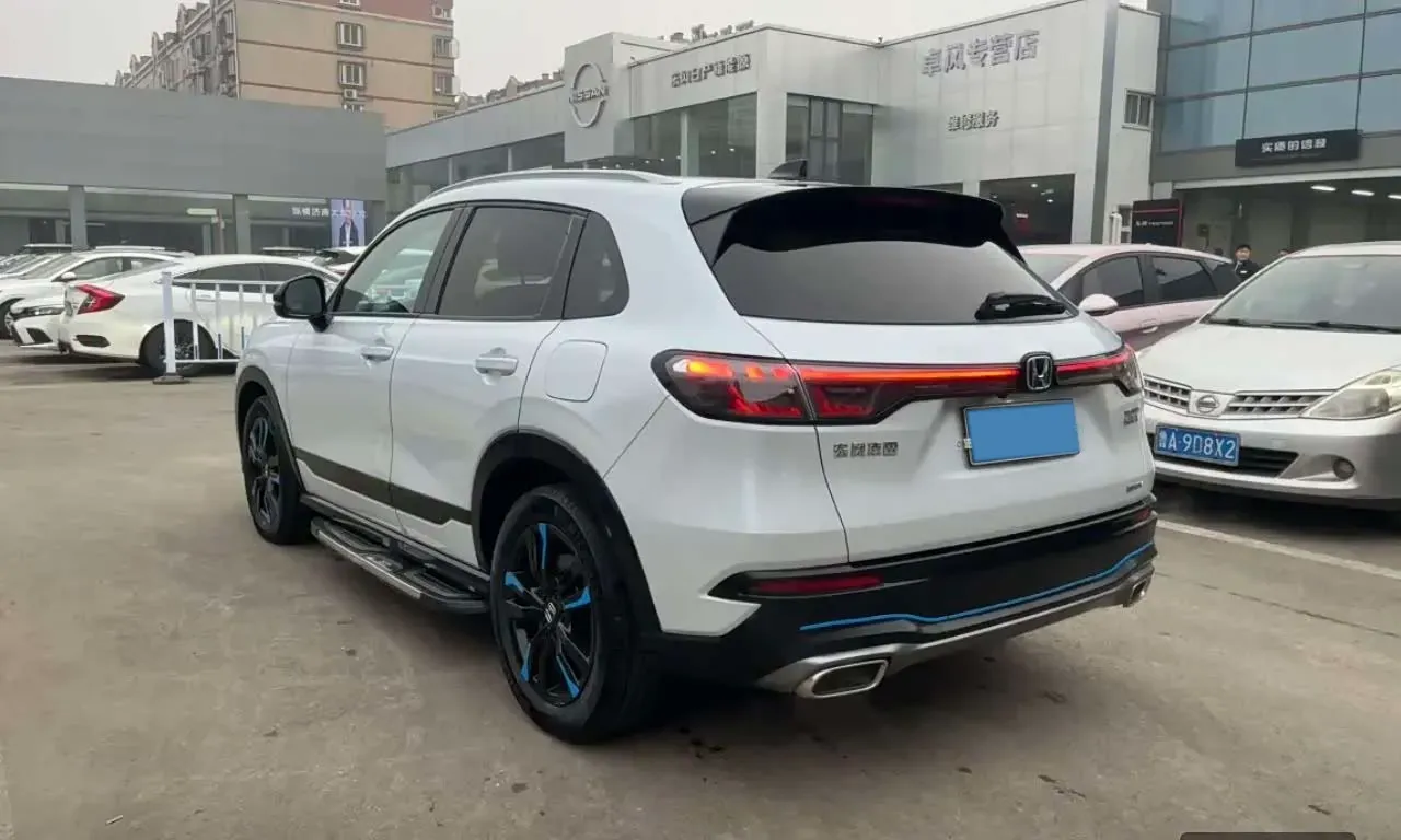 2023 Honda HR-V 2.0L 143HP L4 E-CVT Hybrid,autocango,china used car exporter,china ev exporter,chinese used car exporter,chinese used ev exporter