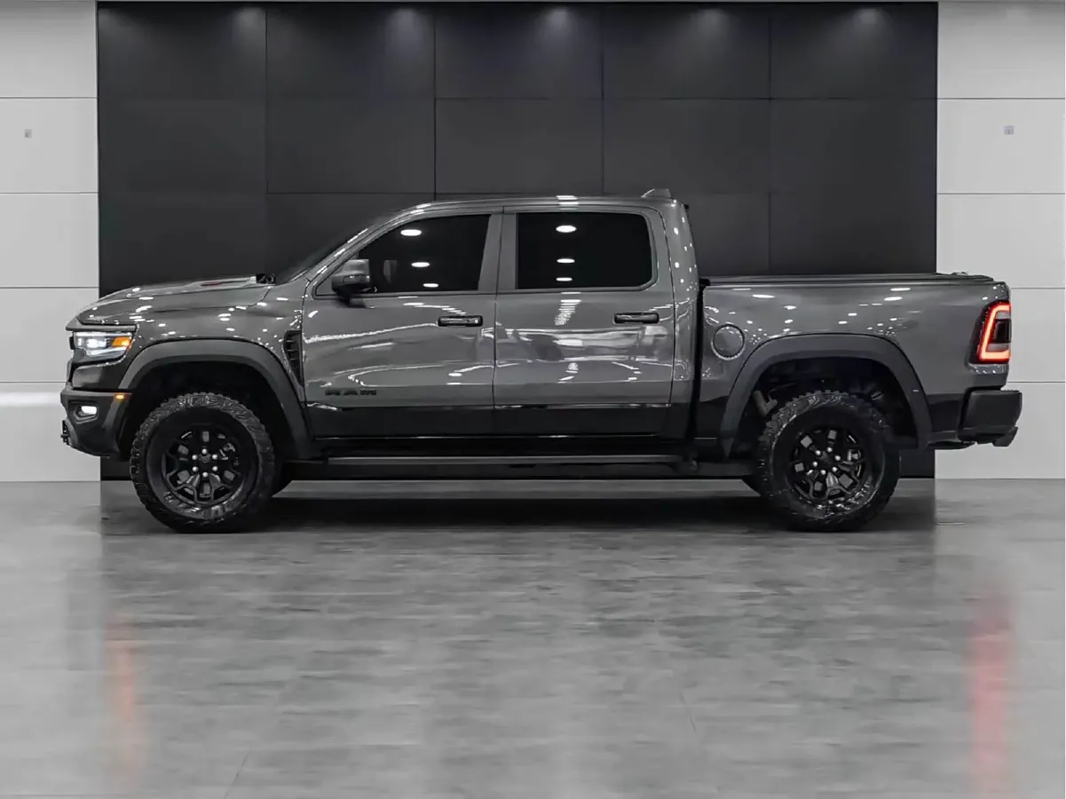 2022 Toyota 4Runner 4.0L 273HP V6 5AT,autocango,china used car exporter,china ev exporter,chinese used car exporter,chinese used ev exporter