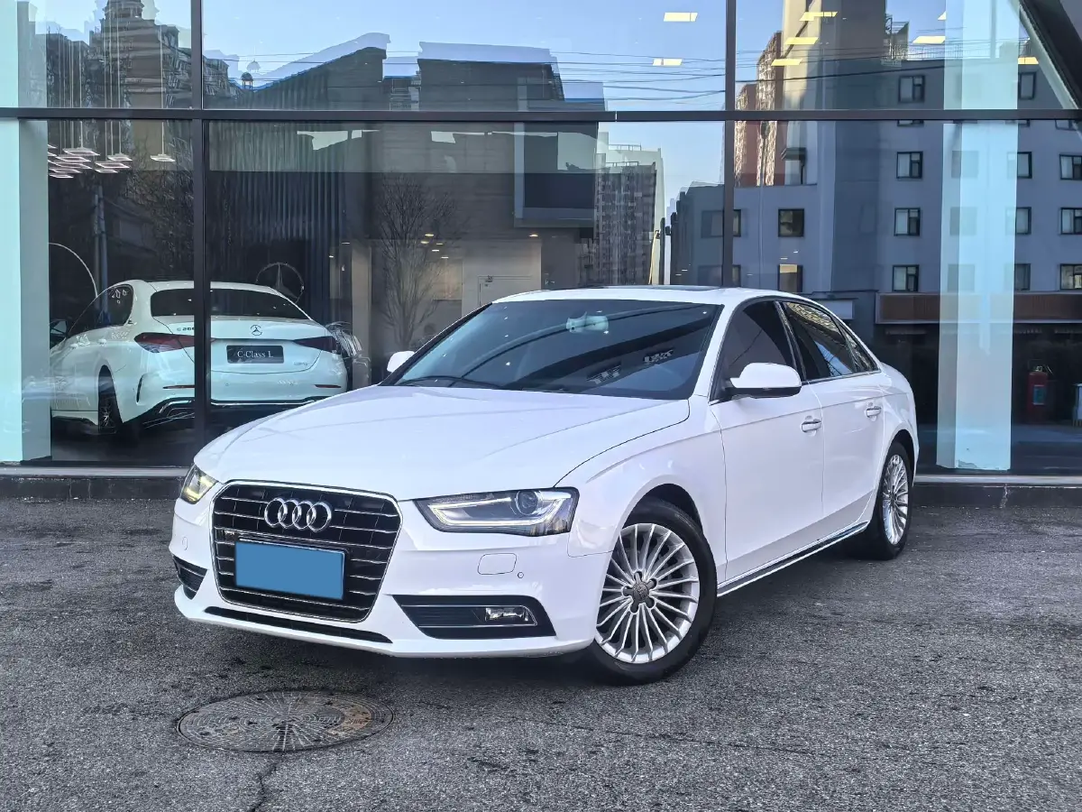 2016 Audi A4L 2.0T 180HP L4 CVT