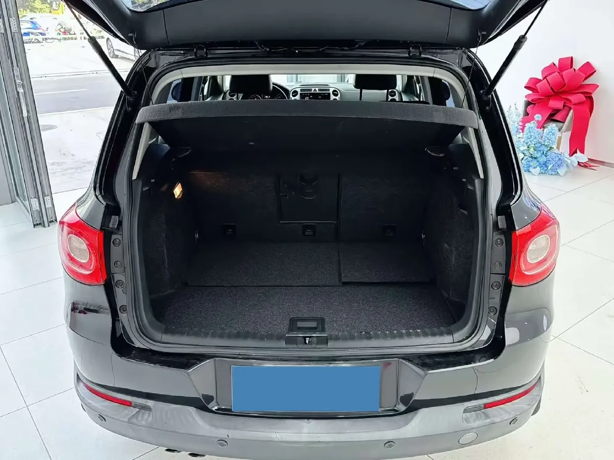 2012 Volkswagen Tiguan 1.8T 160HP L4 6AT,autocango,china used car exporter,china ev exporter,chinese used car exporter,chinese used ev exporter
