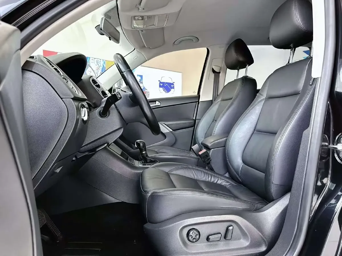 2012 Volkswagen Tiguan 1.8T 160HP L4 6AT,autocango,china used car exporter,china ev exporter,chinese used car exporter,chinese used ev exporter
