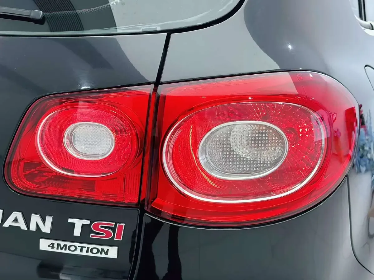 2012 Volkswagen Tiguan 1.8T 160HP L4 6AT,autocango,china used car exporter,china ev exporter,chinese used car exporter,chinese used ev exporter