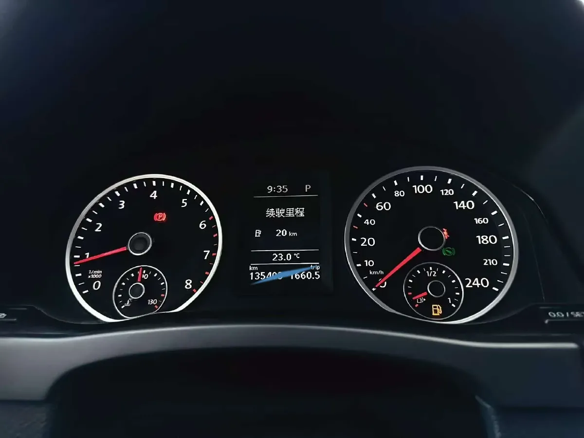 2012 Volkswagen Tiguan 1.8T 160HP L4 6AT,autocango,china used car exporter,china ev exporter,chinese used car exporter,chinese used ev exporter