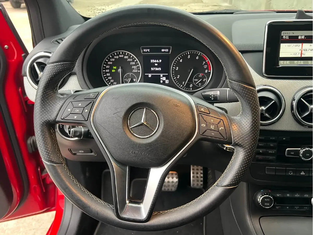 2012 Mercedes-Benz B Class 1.6T 156HP L4 7DCT,autocango,china used car exporter,china ev exporter,chinese used car exporter,chinese used ev exporter
