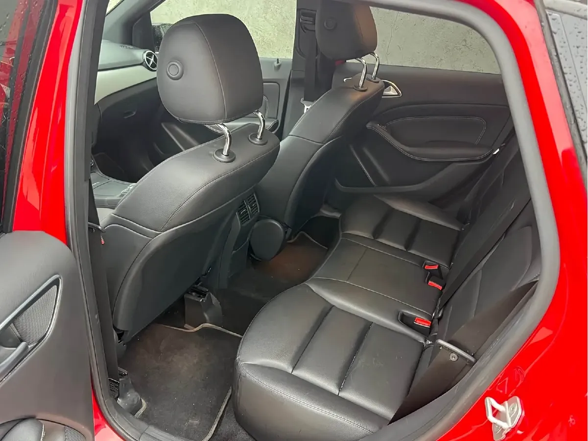 2012 Mercedes-Benz B Class 1.6T 156HP L4 7DCT,autocango,china used car exporter,china ev exporter,chinese used car exporter,chinese used ev exporter