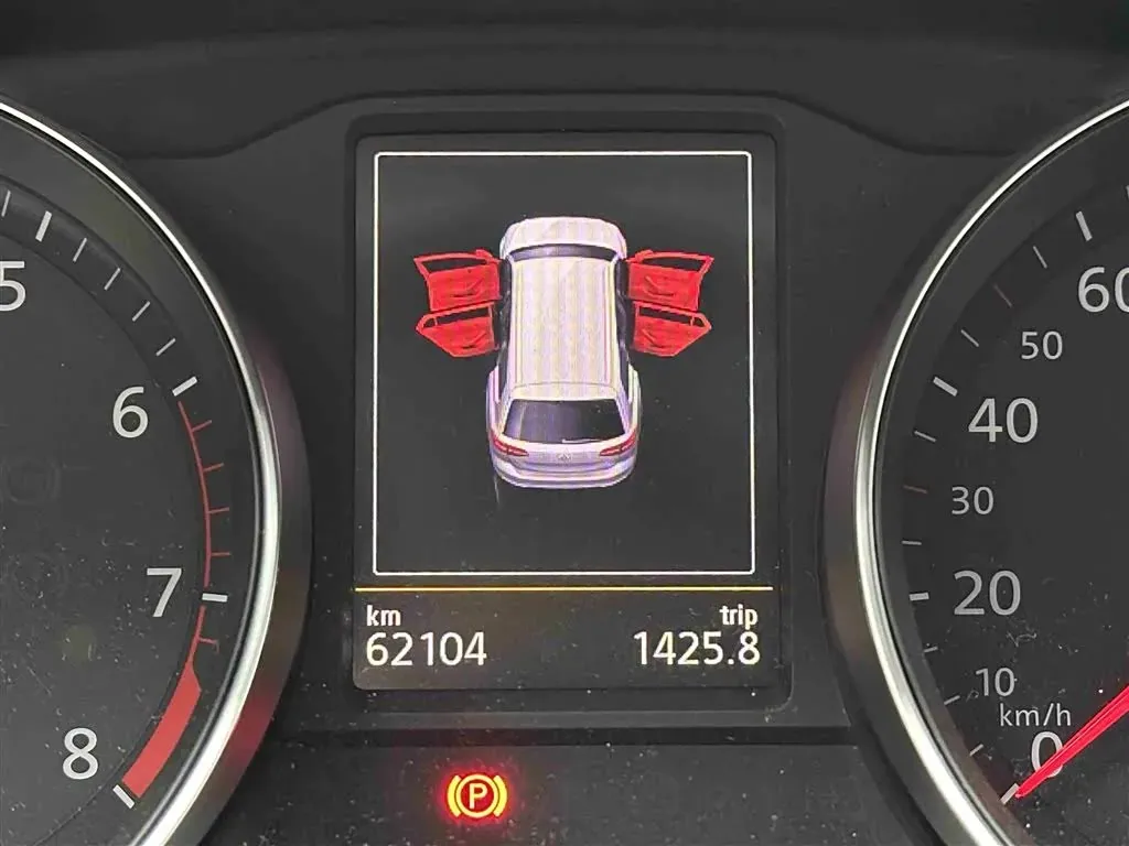 2018 Volkswagen Alltrack 2.0T 220HP L4 6DCT,autocango,china used car exporter,china ev exporter,chinese used car exporter,chinese used ev exporter