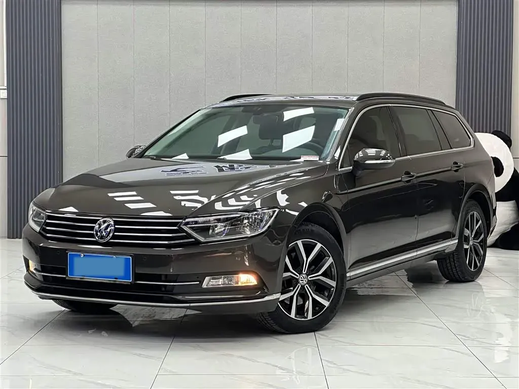 2018 Volkswagen Alltrack 2.0T 220HP L4 6DCT,autocango,china used car exporter,china ev exporter,chinese used car exporter,chinese used ev exporter