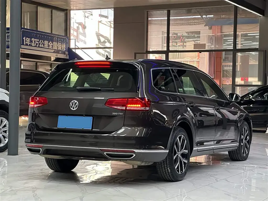 2018 Volkswagen Alltrack 2.0T 220HP L4 6DCT,autocango,china used car exporter,china ev exporter,chinese used car exporter,chinese used ev exporter