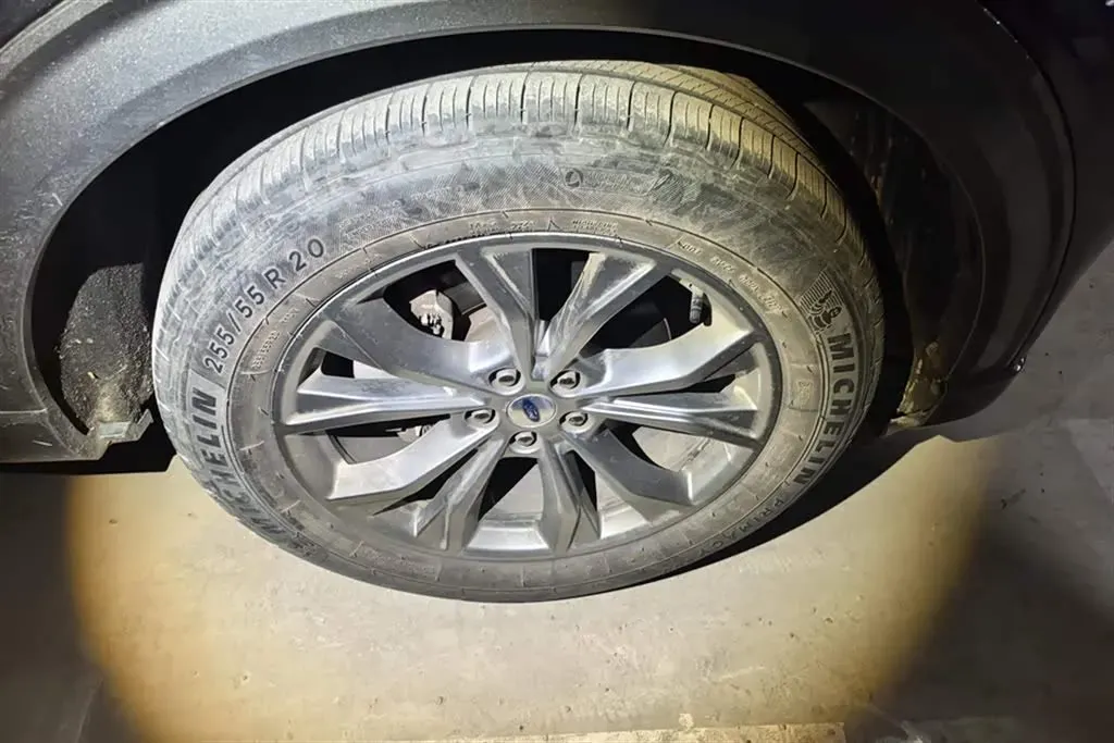 2020 Ford Explorer 2.3T 276HP L4 10AT,autocango,china used car exporter,china ev exporter,chinese used car exporter,chinese used ev exporter