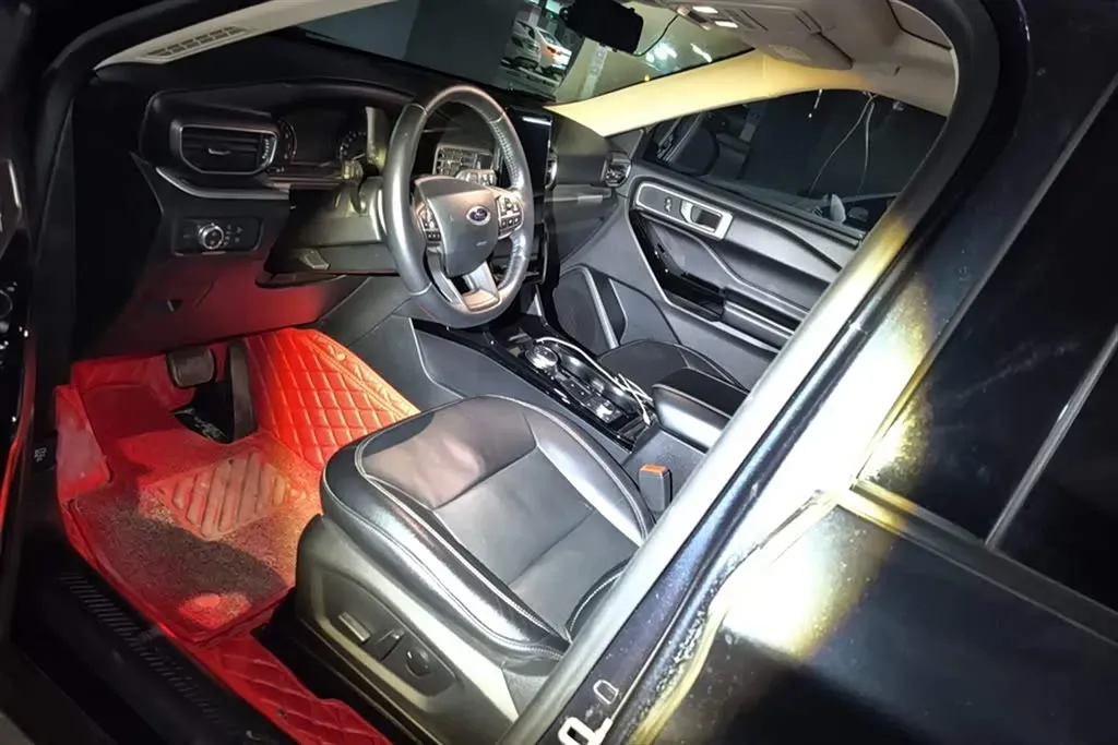 2020 Ford Explorer 2.3T 276HP L4 10AT,autocango,china used car exporter,china ev exporter,chinese used car exporter,chinese used ev exporter