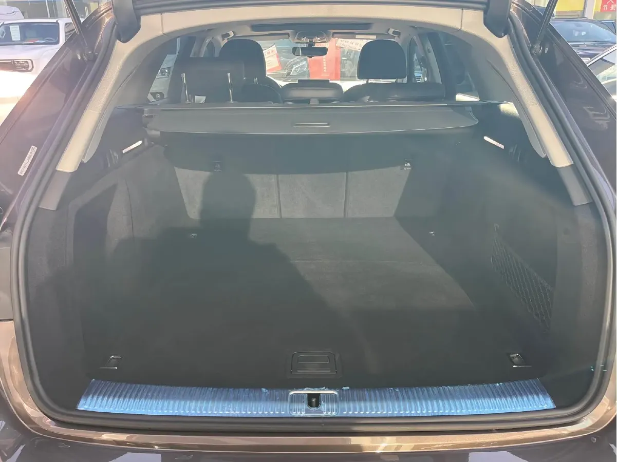 2017 Audi A4 2.0T 252HP L4 7DCT,autocango,china used car exporter,china ev exporter,chinese used car exporter,chinese used ev exporter