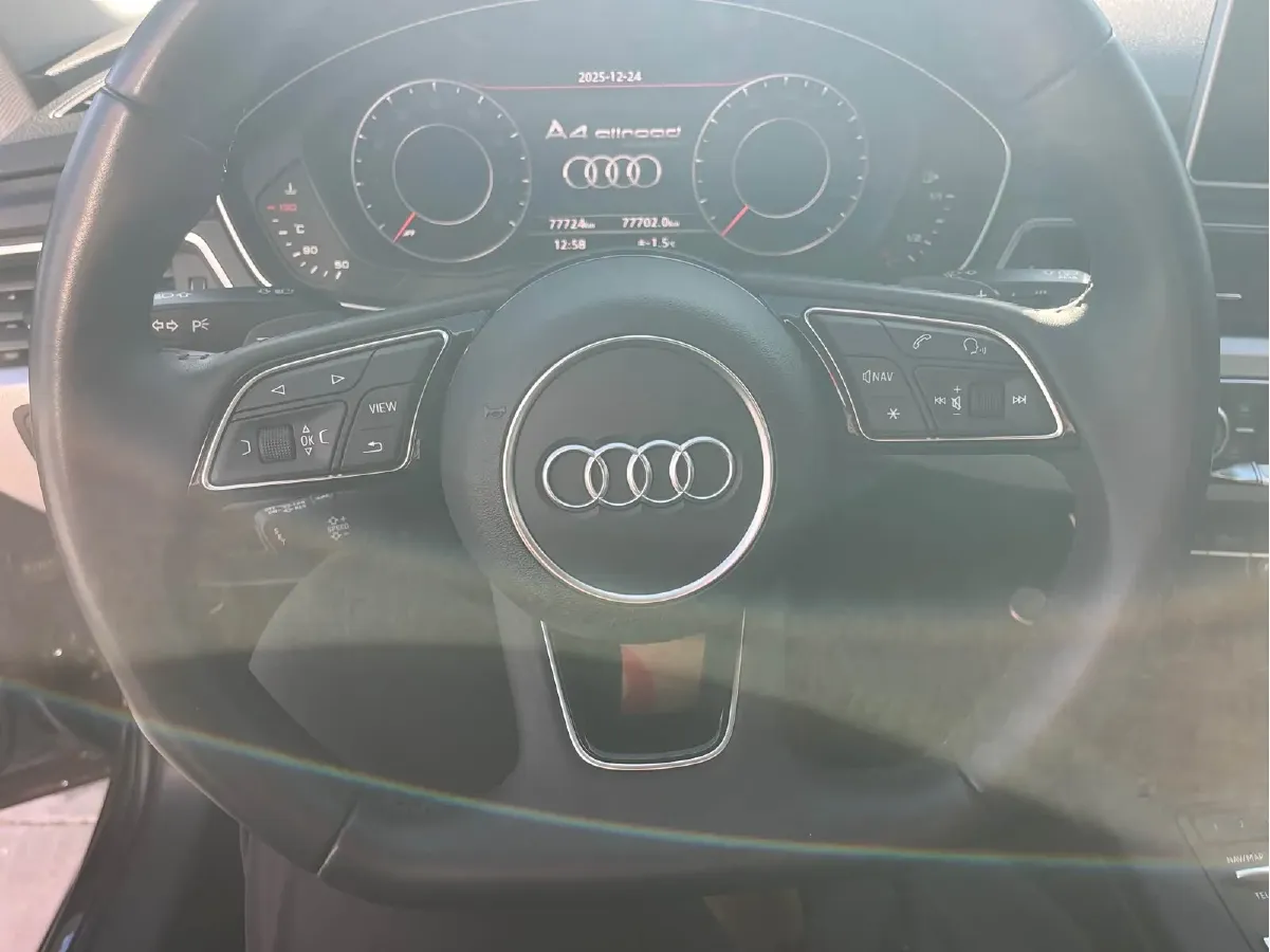 2017 Audi A4 2.0T 252HP L4 7DCT,autocango,china used car exporter,china ev exporter,chinese used car exporter,chinese used ev exporter