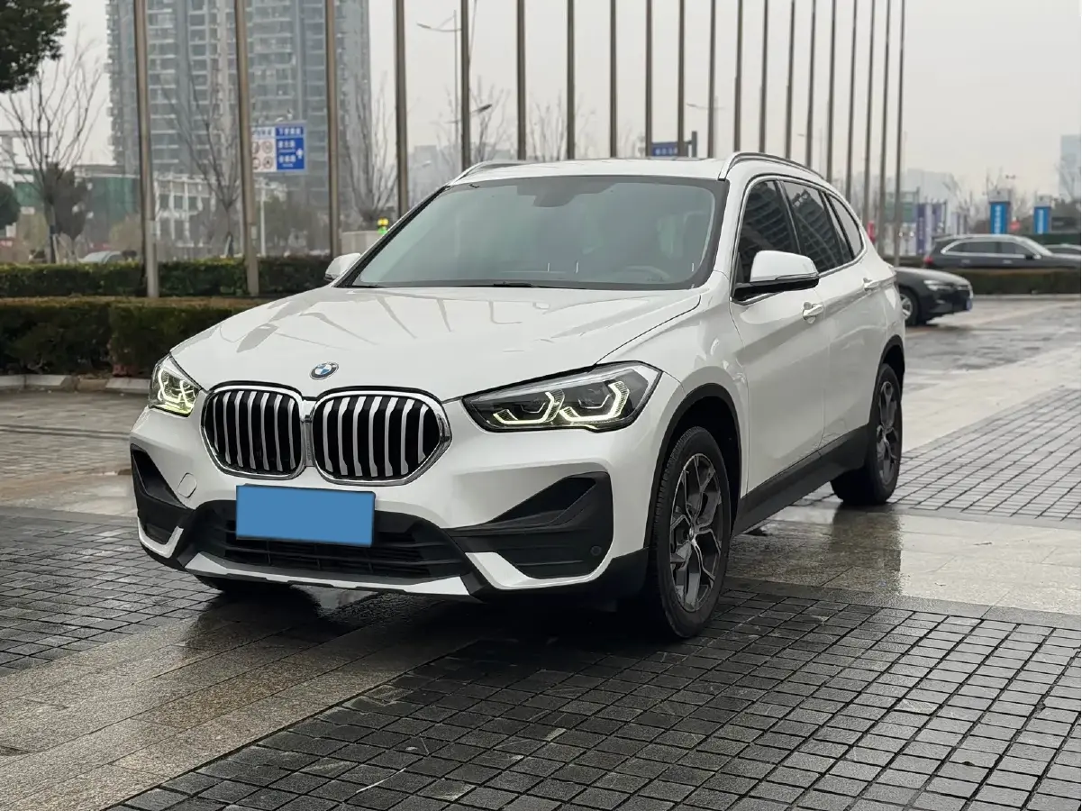 2021 BMW X1 2.0T 192HP L4 7DCT