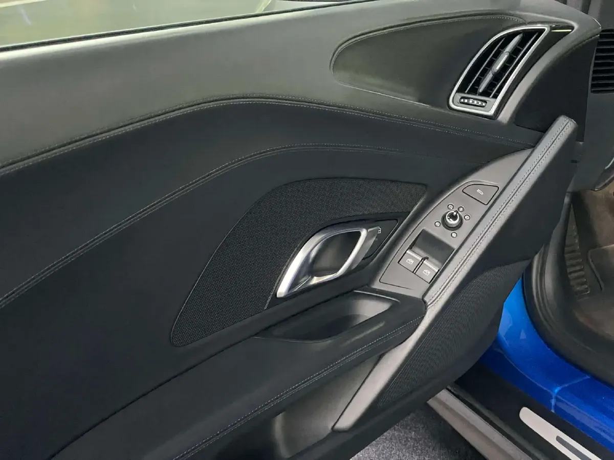 2016 Audi R8 5.2L 611HP V10 7DCT,autocango,china used car exporter,china ev exporter,chinese used car exporter,chinese used ev exporter