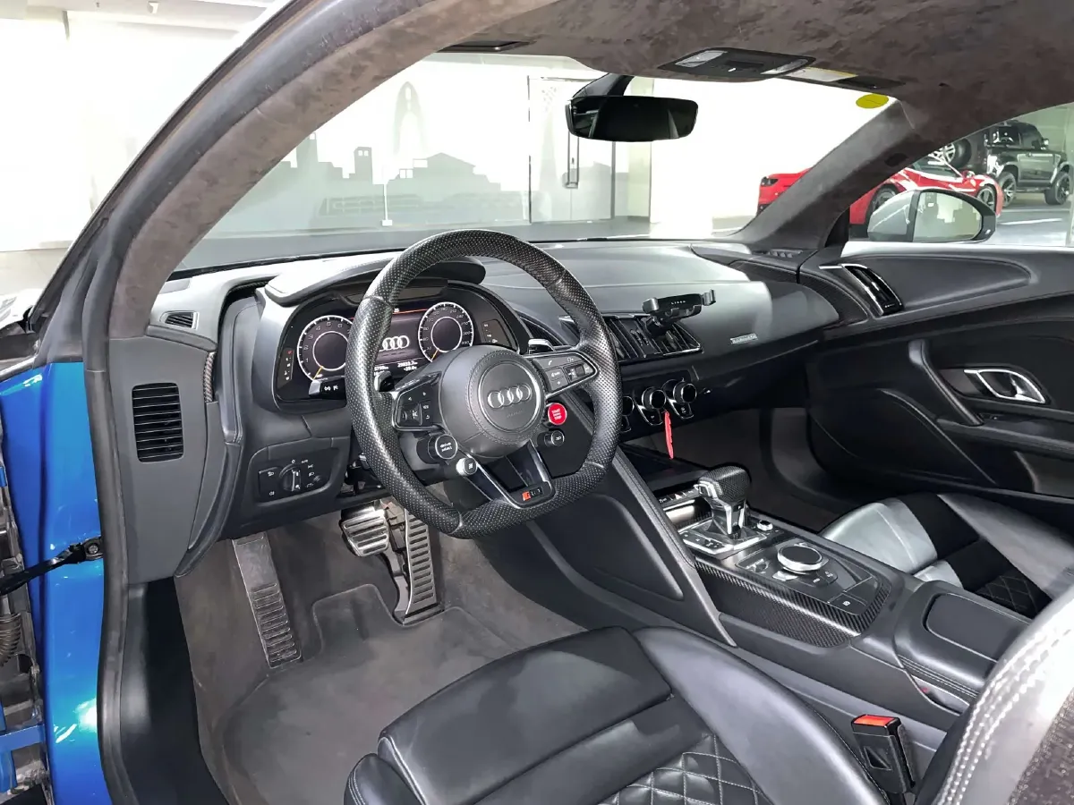 2016 Audi R8 5.2L 611HP V10 7DCT,autocango,china used car exporter,china ev exporter,chinese used car exporter,chinese used ev exporter