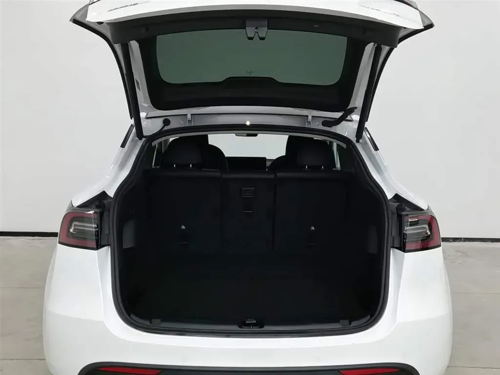 2022 Tesla Model Y BEV 60KWH,autocango,china used car exporter,china ev exporter,chinese used car exporter,chinese used ev exporter